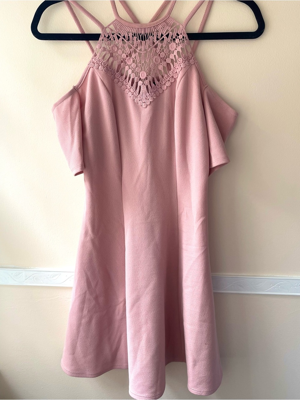Design Lab Lord & Taylor Blush Pink Lace-Detail Cold-Shoulder Mini Dress